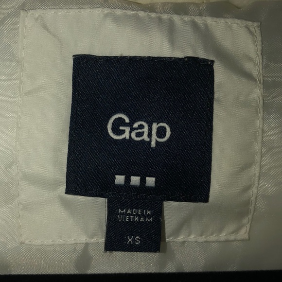 Vest - Picture 3 of 5